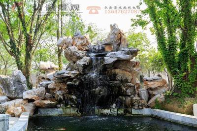 用土、石等材料構筑的假山